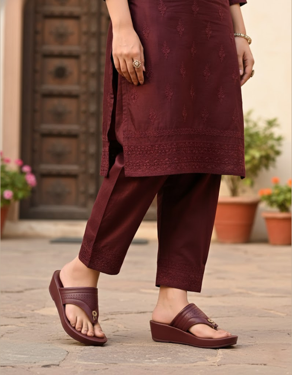 ZR1037-Maroon-Ladies Soft Chappal