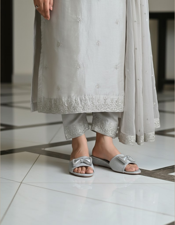 IJ-1018-Silver Women Formal Chappal Heels